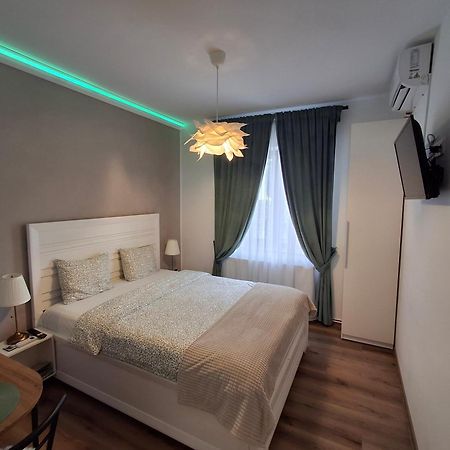 Clar Studio 1 Brasov Luaran gambar